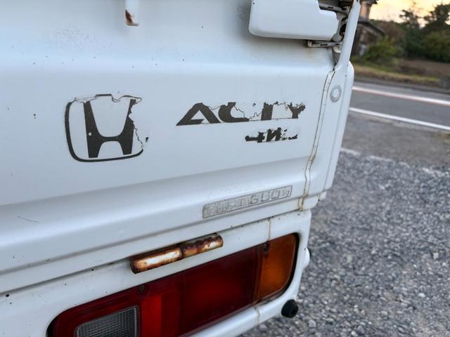 アクティトラック アタック　平成１３年式　走行距離５６０００キロ　５速マニュアル車　４ＷＤ　デフロック　最積３５０キロ　Ｗエアバッグ　タイミングベルト交換済み　修復歴無し（13枚目）