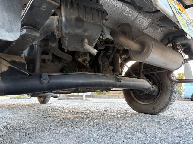 アクティトラック アタック　平成１３年式　走行距離５６０００キロ　５速マニュアル車　４ＷＤ　デフロック　最積３５０キロ　Ｗエアバッグ　タイミングベルト交換済み　修復歴無し（14枚目）