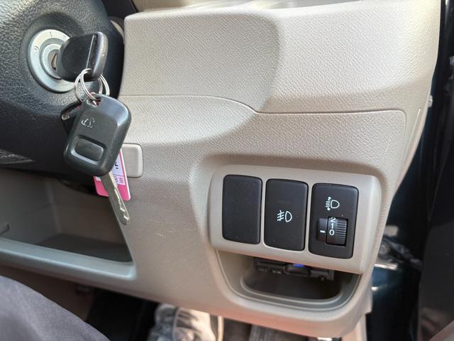 ���Ђ́A���q���܂̃j�[�Y�ɂ������o����悤�A�L�x�ȎԎ����葵���Ă���܂��I����芷���̍ۂ��A����A��낵�����肢�������܂��B