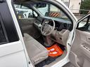 当社では、遠方登録納車も承っております。遠方のお客様に対しても親身になてお車のご相談をお受けいたします。 現車確認が出来ないというお客様には、電話やメールにてご対応させて頂きます。