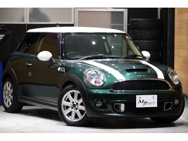 クーパーＳ　Ｒ５６最終後期型　禁煙車　マルチファンクション　オートクルーズ　クロームラインエクステリア　ＥＴＣ　前後ドライブレコーダー　ナビ　バックカメラ　アームレスト　リヤ３面スモークフィルム　ドアバイザー(2枚目)