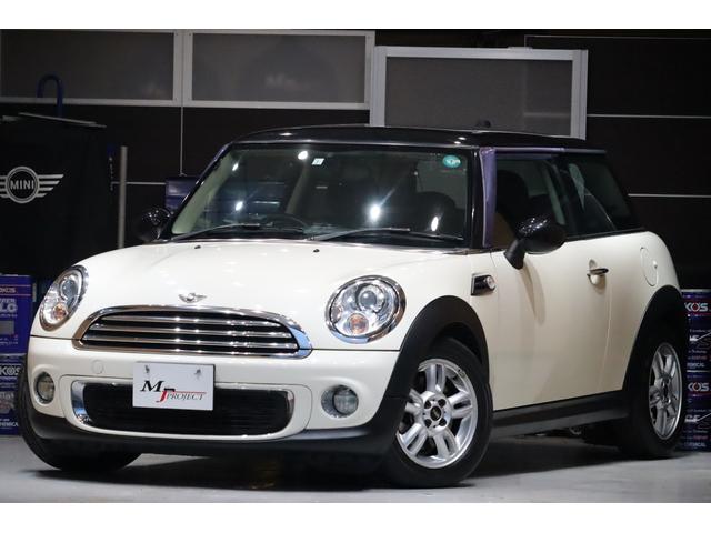 ＭＩＮＩ クーパー　最終後期型　禁煙車　前回車検整備ＭＩＮＩディーラー　オプションクロームラインエクステリア＆インテリア　オプションバイキセノンヘッドライト　ＨＤＤナビＴＶ　Ｂｌｕｅｔｏｏｔオーディオ　バックカメラＥＴＣ（3枚目）
