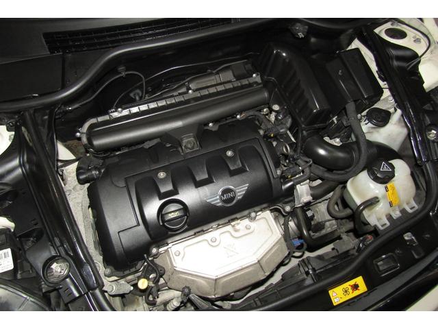 ＭＩＮＩ クーパー　最終後期型　禁煙車　前回車検整備ＭＩＮＩディーラー　オプションクロームラインエクステリア＆インテリア　オプションバイキセノンヘッドライト　ＨＤＤナビＴＶ　Ｂｌｕｅｔｏｏｔオーディオ　バックカメラＥＴＣ（32枚目）