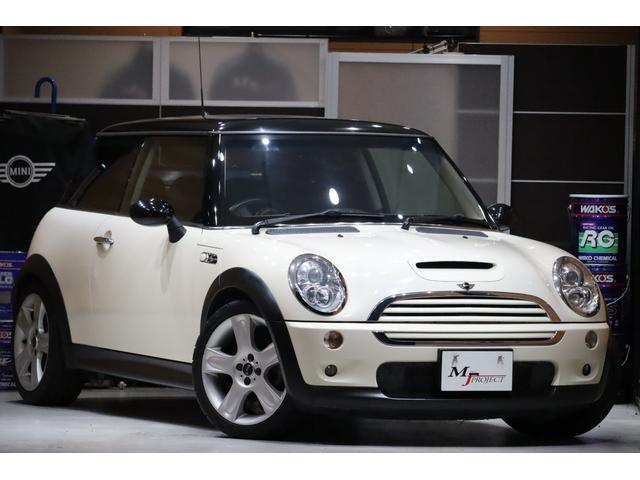 ＭＩＮＩ クーパーＳ　後期型　６速ＭＴ　１オーナー　禁煙車　天張り張り替済み　マフラー　１７ＡＷ　ＥＴＣ　タイヤ４本新品　フロント・コートテクトガラス交換済み　ヘッドライト磨き＆クリア塗装済み　消耗部品＆対策部品交換済み（2枚目）