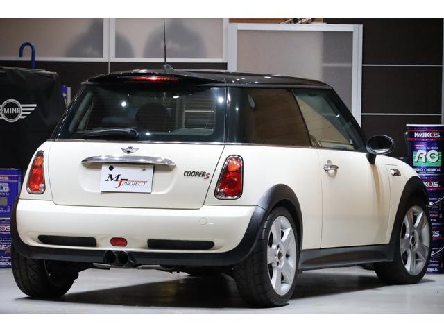 ＭＩＮＩ クーパーＳ　後期型　６速ＭＴ　１オーナー　禁煙車　天張り張り替済み　マフラー　１７ＡＷ　ＥＴＣ　タイヤ４本新品　フロント・コートテクトガラス交換済み　ヘッドライト磨き＆クリア塗装済み　消耗部品＆対策部品交換済み（8枚目）