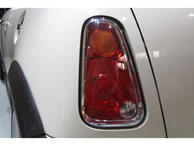 ＭＩＮＩ クーパーＳ　後期型　６速ＭＴ　１オーナー　禁煙車　天張り張り替済み　マフラー　１７ＡＷ　ＥＴＣ　タイヤ４本新品　フロント・コートテクトガラス交換済み　ヘッドライト磨き＆クリア塗装済み　消耗部品＆対策部品交換済み（36枚目）