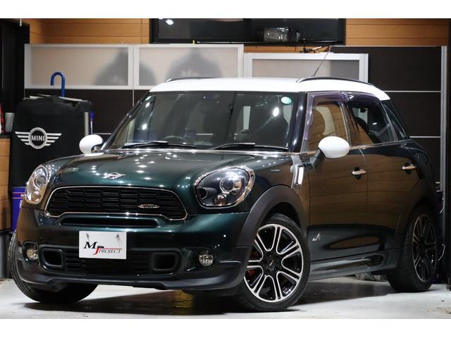 ＭＩＮＩ ジョンクーパーワークス　クロスオーバー　オックスフォードグリーン　カロッツェリアナビ・フルセグＴＶ・Ｂｌｕｅｔｏｏｔオーディオ・バックカメラ・　ＣＤ・ＤＶＤ・ＳＤ　ＥＴＣ　前後ドライブレコーダー　アームレスト　スポーツボタン　ドアバイザー（3枚目）
