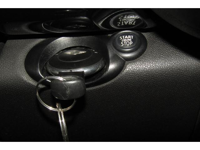 ＭＩＮＩ ジョンクーパーワークス　クロスオーバー　オックスフォードグリーン　カロッツェリアナビ・フルセグＴＶ・Ｂｌｕｅｔｏｏｔオーディオ・バックカメラ・　ＣＤ・ＤＶＤ・ＳＤ　ＥＴＣ　前後ドライブレコーダー　アームレスト　スポーツボタン　ドアバイザー（37枚目）