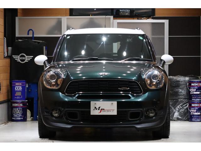 ＭＩＮＩ ジョンクーパーワークス　クロスオーバー　オックスフォードグリーン　カロッツェリアナビ・フルセグＴＶ・Ｂｌｕｅｔｏｏｔオーディオ・バックカメラ・　ＣＤ・ＤＶＤ・ＳＤ　ＥＴＣ　前後ドライブレコーダー　アームレスト　スポーツボタン　ドアバイザー（57枚目）
