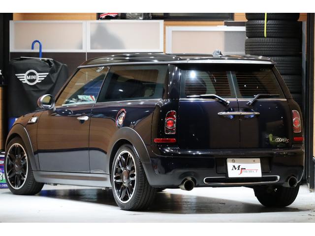 MINI クーパーS クラブマン ハンプトン 特別限定車ハンプトン 本革シートヒーター ディーラー整備車両 アディショナルヘッドライト マルチファンクション オートクルーズ ETC 車高調 マフラー 追加メーター ボンネットステッカー張替済み(7枚目)