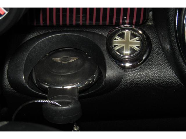 MINI クーパーS クラブマン ハンプトン 特別限定車ハンプトン 本革シートヒーター ディーラー整備車両 アディショナルヘッドライト マルチファンクション オートクルーズ ETC 車高調 マフラー 追加メーター ボンネットステッカー張替済み(32枚目)