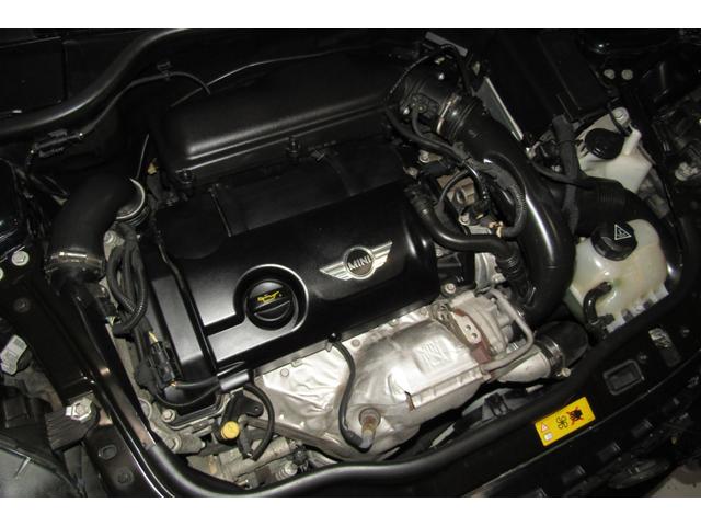 MINI クーパーS クラブマン ハンプトン 特別限定車ハンプトン 本革シートヒーター ディーラー整備車両 アディショナルヘッドライト マルチファンクション オートクルーズ ETC 車高調 マフラー 追加メーター ボンネットステッカー張替済み(42枚目)