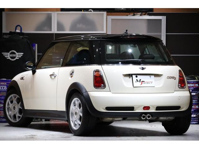 MINI クーパーS R53最終後期型 1オーナー 禁煙車 HDDナビ バックカメラ 360°撮影対応2カメラドライブレコーダー ETC 天張り張替 ヘッドライトレンズ磨き&クリア塗装済 消耗部品&対策部品交換実施(7枚目)