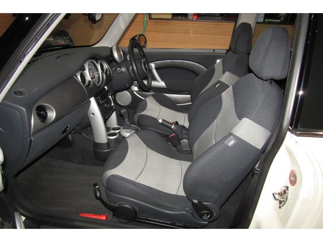 MINI クーパーS R53最終後期型 1オーナー 禁煙車 HDDナビ バックカメラ 360°撮影対応2カメラドライブレコーダー ETC 天張り張替 ヘッドライトレンズ磨き&クリア塗装済 消耗部品&対策部品交換実施(12枚目)