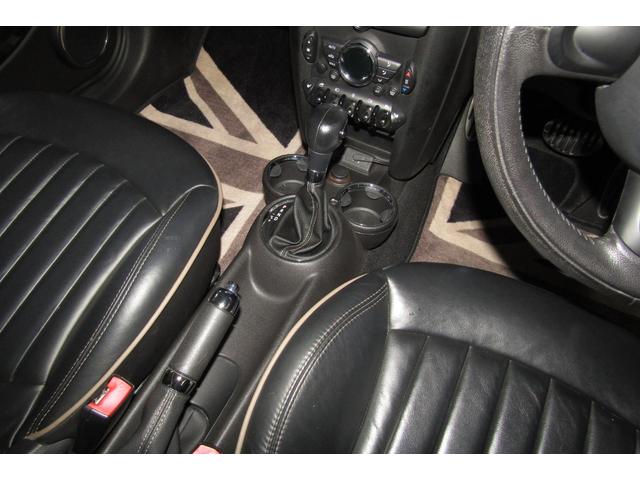 MINI クーパーS クラブマン R55最終後期型 特別限定車ボンドストリート 禁煙車 本革シート シートヒーター ナビTV ETC オートライト オートワイパー ボンネットステッカー新品張替 タイヤ4本新品 消耗部品交換実施(24枚目)