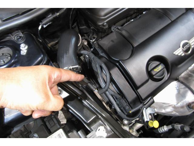 MINI クーパーS クラブマン R55最終後期型 特別限定車ボンドストリート 禁煙車 本革シート シートヒーター ナビTV ETC オートライト オートワイパー ボンネットステッカー新品張替 タイヤ4本新品 消耗部品交換実施(42枚目)