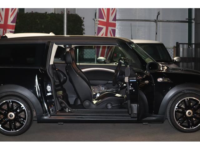 MINI クーパーS クラブマン R55最終後期型 特別限定車ボンドストリート 禁煙車 本革シート シートヒーター ナビTV ETC オートライト オートワイパー ボンネットステッカー新品張替 タイヤ4本新品 消耗部品交換実施(50枚目)