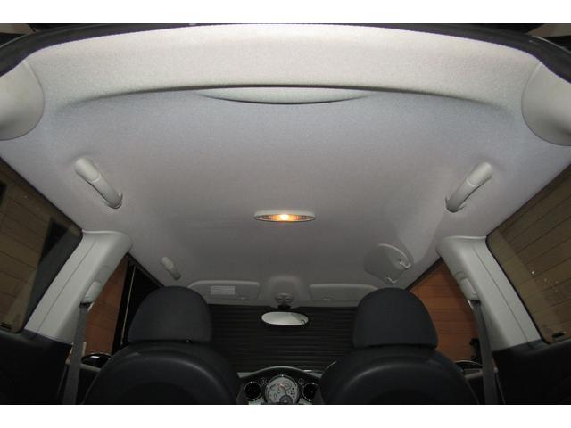 ＭＩＮＩ クーパーＳ　Ｒ５３後期　６速ＭＴ　ＪＣＷエアロダイナミックパッケージ（フルエアロ）　天張り張替済み　ヘッドライトレンズ磨き＆クリア塗装済　クランクプーリー交換　ブラック１７ＡＷ　ＥＴＣ　コクピットクロノパッケージ（19枚目）