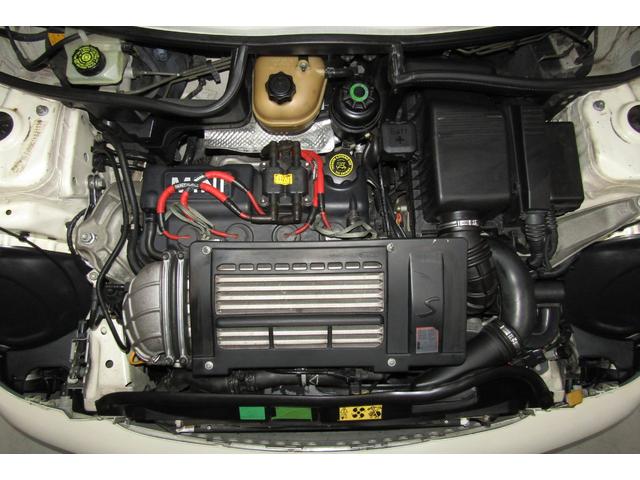 ＭＩＮＩ クーパーＳ　Ｒ５３後期　６速ＭＴ　ＪＣＷエアロダイナミックパッケージ（フルエアロ）　天張り張替済み　ヘッドライトレンズ磨き＆クリア塗装済　クランクプーリー交換　ブラック１７ＡＷ　ＥＴＣ　コクピットクロノパッケージ（30枚目）