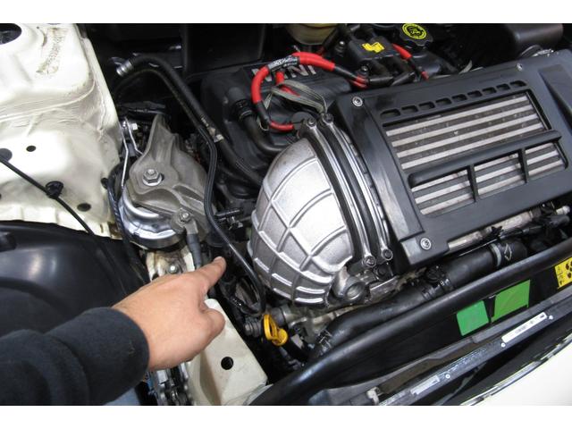 ＭＩＮＩ クーパーＳ　Ｒ５３後期　６速ＭＴ　ＪＣＷエアロダイナミックパッケージ（フルエアロ）　天張り張替済み　ヘッドライトレンズ磨き＆クリア塗装済　クランクプーリー交換　ブラック１７ＡＷ　ＥＴＣ　コクピットクロノパッケージ（36枚目）
