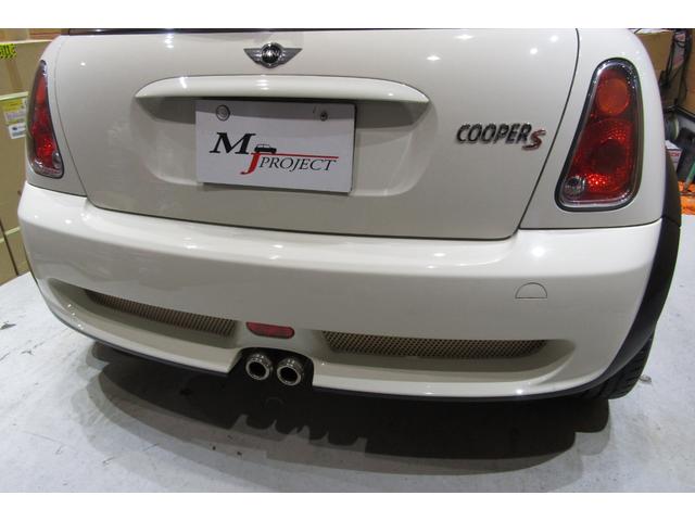 ＭＩＮＩ クーパーＳ　Ｒ５３後期　６速ＭＴ　ＪＣＷエアロダイナミックパッケージ（フルエアロ）　天張り張替済み　ヘッドライトレンズ磨き＆クリア塗装済　クランクプーリー交換　ブラック１７ＡＷ　ＥＴＣ　コクピットクロノパッケージ（41枚目）