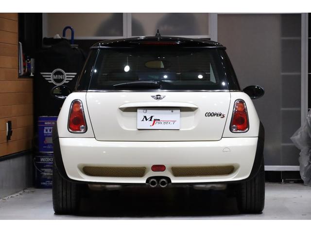 ＭＩＮＩ クーパーＳ　Ｒ５３後期　６速ＭＴ　ＪＣＷエアロダイナミックパッケージ（フルエアロ）　天張り張替済み　ヘッドライトレンズ磨き＆クリア塗装済　クランクプーリー交換　ブラック１７ＡＷ　ＥＴＣ　コクピットクロノパッケージ（48枚目）