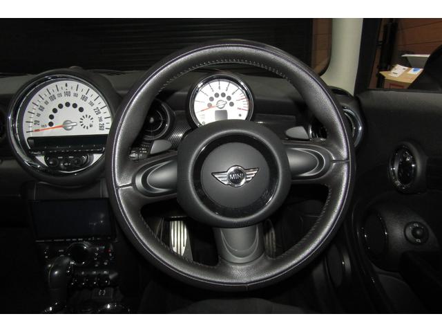 MINI クーパーS R56最終後期型 1オーナー車 禁煙車 カーポート保管車 インナーブラックヘッドライト ナビ フルセグTV バックカメラ ETC 消耗部品交換実施後ご納車 クロームラインインテリア&エクステリア(20枚目)