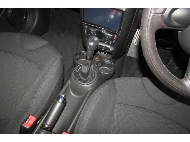 MINI クーパーS R56最終後期型 1オーナー車 禁煙車 カーポート保管車 インナーブラックヘッドライト ナビ フルセグTV バックカメラ ETC 消耗部品交換実施後ご納車 クロームラインインテリア&エクステリア(21枚目)