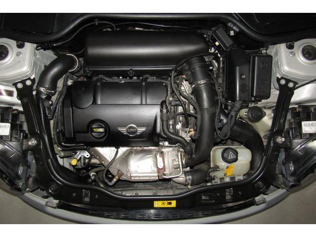 MINI クーパーS R56最終後期型 1オーナー車 禁煙車 カーポート保管車 インナーブラックヘッドライト ナビ フルセグTV バックカメラ ETC 消耗部品交換実施後ご納車 クロームラインインテリア&エクステリア(32枚目)