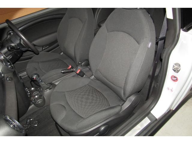 MINI クーパーS R56最終後期型 1オーナー車 禁煙車 カーポート保管車 インナーブラックヘッドライト ナビ フルセグTV バックカメラ ETC 消耗部品交換実施後ご納車 クロームラインインテリア&エクステリア(55枚目)