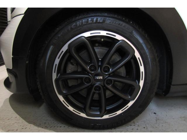 MINI クーパーS クロスオーバー オール4 最終後期 4WD 6速MT ビルシュタイン車高調 17AW REMUS製マフラー JCWフロントスポイラー アームレスト ETC ケンウッド製ナビTV Bluetooth バックカメラ バッテリー新品(35枚目)