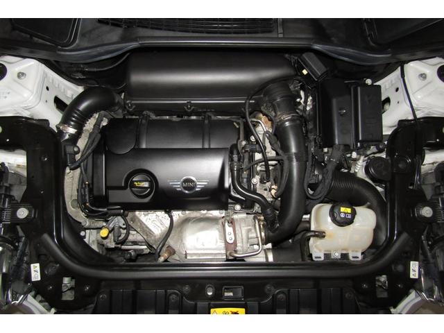 MINI クーパーS クロスオーバー オール4 最終後期 4WD 6速MT ビルシュタイン車高調 17AW REMUS製マフラー JCWフロントスポイラー アームレスト ETC ケンウッド製ナビTV Bluetooth バックカメラ バッテリー新品(39枚目)