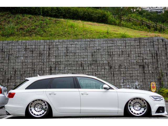 2.8FSIクワトロ 2.8FSIクワトロ V8マネジメント エアーサスペンション サンルーフ RSバンパー(3枚目)