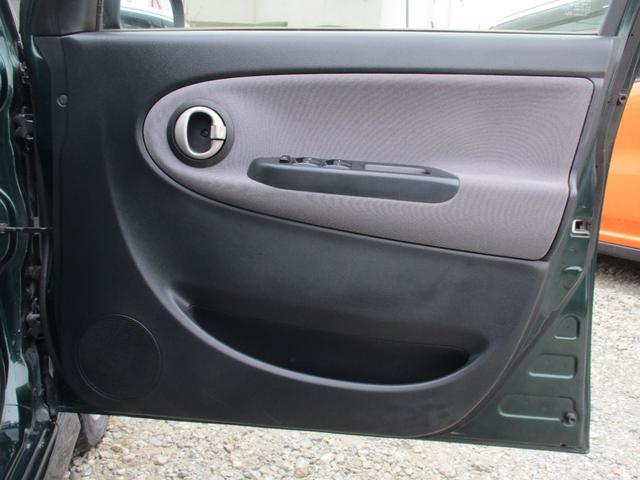 ミラジーノ ミニライト　１オーナー　ＨＩＤ　キーレス　ＭＯＭＯステアリング　リアスポイラー　フォグライト　ＣＤ　純正１５インチアルミ　オートエアコン（22枚目）