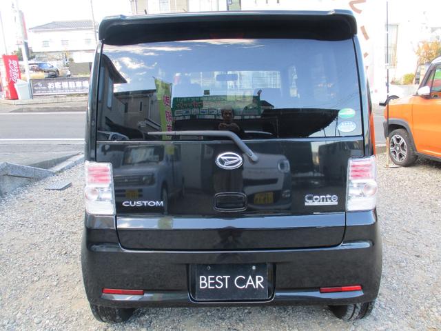 ムーヴコンテ カスタム　ＲＳ　ターボ　スマートキー　ＨＩＤ　純正１５インチアルミ　フォグライト　ウインカーミラー　ＭＯＭＯステアリング　オートエアコン　リアウィング（5枚目）