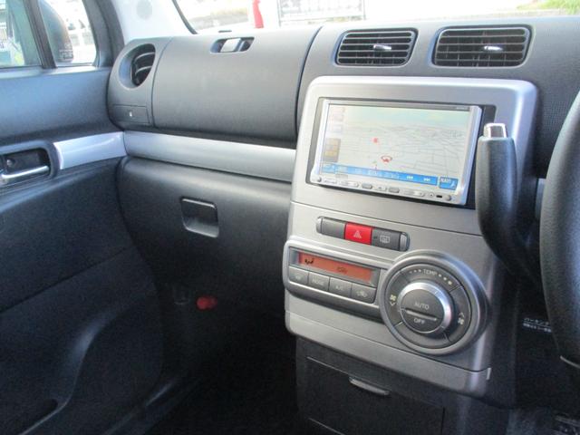 ムーヴコンテ カスタム　ＲＳ　ターボ　スマートキー　ＨＩＤ　純正１５インチアルミ　フォグライト　ウインカーミラー　ＭＯＭＯステアリング　オートエアコン　リアウィング（30枚目）