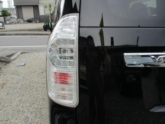 ヴォクシー ZS 煌Z 後期型 タイヤ4本新品 両側パワースライドドア 8インチナビ TV DVD再生可 Bluetooth バックカメラ ETC HID 1オーナー タイミングチェーン 7人乗り オートライト(18枚目)