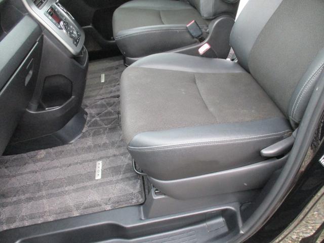 ヴォクシー ZS 煌Z 後期型 タイヤ4本新品 両側パワースライドドア 8インチナビ TV DVD再生可 Bluetooth バックカメラ ETC HID 1オーナー タイミングチェーン 7人乗り オートライト(43枚目)