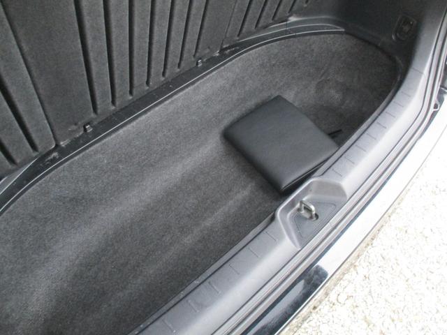 ヴォクシー ZS 煌Z 後期型 タイヤ4本新品 両側パワースライドドア 8インチナビ TV DVD再生可 Bluetooth バックカメラ ETC HID 1オーナー タイミングチェーン 7人乗り オートライト(53枚目)