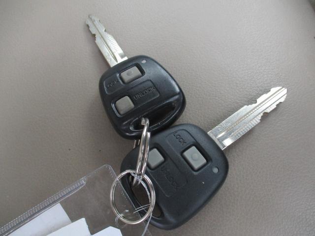 ムーヴラテ クール　ハーフレザーシート　キーレス　フォグライト　オートエアコン　ウインカーミラー　ＣＤ　ＡＢＳ（29枚目）