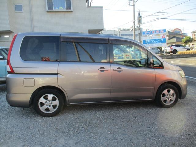 セレナ 20G パワースライドドア インテリジェントキー2本 ETC フォグライト タイミングチェーン オートエアコン オートライト 8人乗り(9枚目)