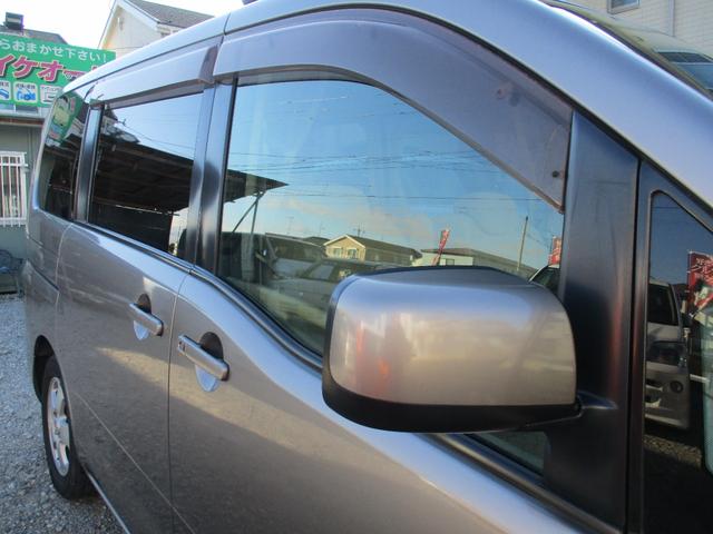 セレナ 20G パワースライドドア インテリジェントキー2本 ETC フォグライト タイミングチェーン オートエアコン オートライト 8人乗り(18枚目)