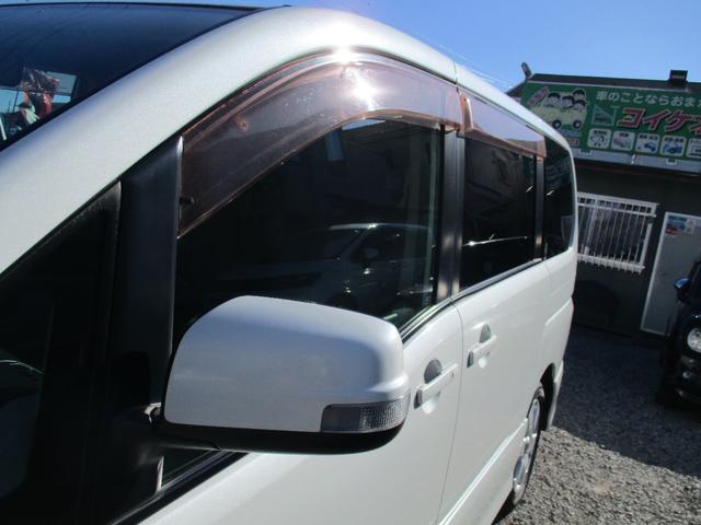 セレナ ハイウェイスター Vエアロセレクション タイミングチェーン 後期型 後席大型天井モニター インテリジェントキー2本 HID ETC ナビ TV バックカメラ オートライト エアロ 両側パワースライドドア(11枚目)