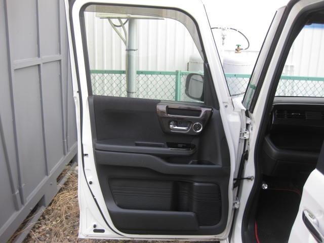 N-BOXカスタム G・Lホンダセンシング 純正ナビ 地デジ DVD CD Bカメラ ETC USB 左パワスラ プッシュスタート スマートキー 純正アルミ(22枚目)