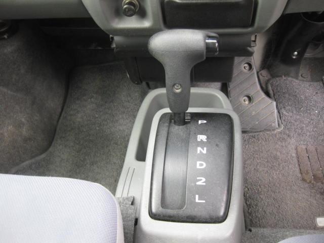 ＮＶ１００クリッパーバン ＧＸ　検８年８月　純正ＳＤナビ　ワンセグ　ＣＤ　キーレス（26枚目）