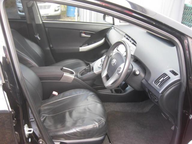 プリウス Ｓ　後期　検８年９月　純正ナビ　地デジ　ＤＶＤ　ＣＤ　ＢＴ　Ｂカメラ　ＥＴＣ　プッシュスタート（19枚目）