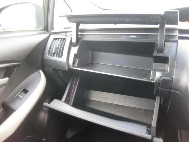 プリウス Ｓ　後期　検８年９月　純正ナビ　地デジ　ＤＶＤ　ＣＤ　ＢＴ　Ｂカメラ　ＥＴＣ　プッシュスタート（38枚目）