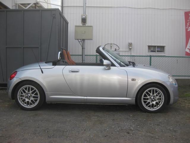 コペン アルティメットエディション　ターボ　電動オープン　レカロシート　ＭＯＭＯハンドル　ＢＢＳアルミ　テイン車高調　Ｄスポーツマフラー　キーレス　ＥＴＣ（42枚目）