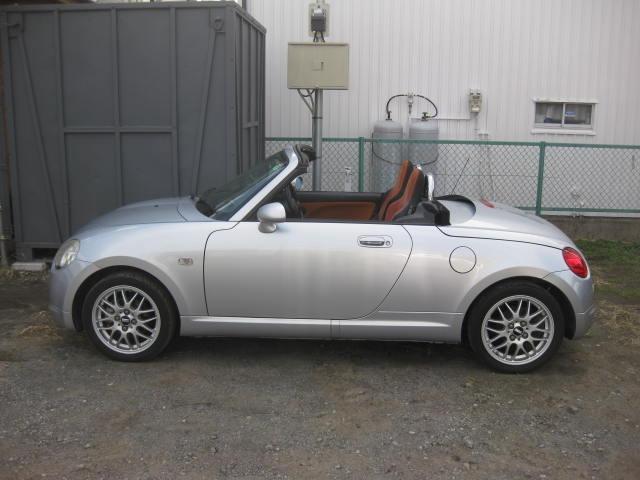 コペン アルティメットエディション　ターボ　電動オープン　レカロシート　ＭＯＭＯハンドル　ＢＢＳアルミ　テイン車高調　Ｄスポーツマフラー　キーレス　ＥＴＣ（43枚目）