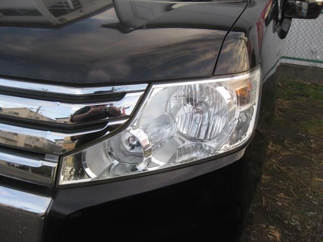 ステップワゴンスパーダ Ｚ　両側パワスラ　ナビ　地デジ　Ｂカメラ　ＥＴＣ　スマートキー　ワンオーナー　純正１７インチアルミ　記録簿　８人乗り（13枚目）